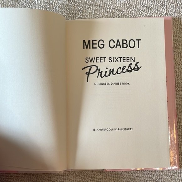 📚2/$6 Sweet Sixteen Princess #7.5 in The Princess Diaries Series - Picture 8 of 12